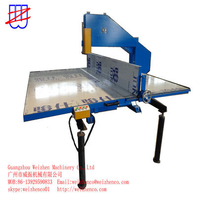 Vertikal schneidende Laminationsmaschine zur Herstellung von Küchensponge und Reinigungspads