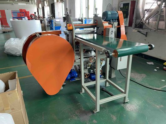 900 mm Automatische EPE EVA CR EPDM Polyethylen-Schaumbäcke Isoliermaschine für Baumwolle