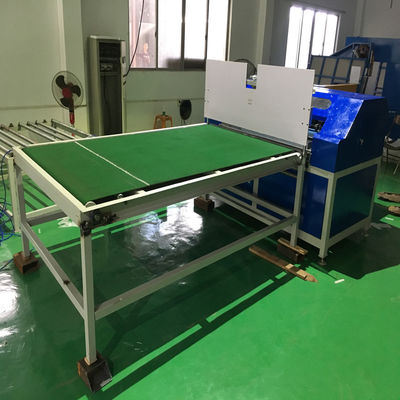 Einschraubende EPE-Schaumblechschneidemaschine für einen reibungslosen Produktionsprozess